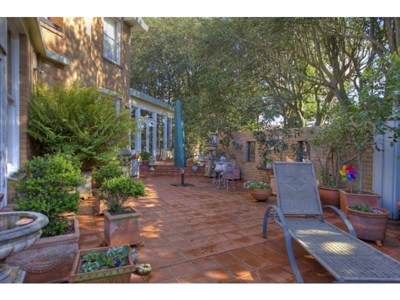 24 Fenton Ave, Bar Beach NSW 2300