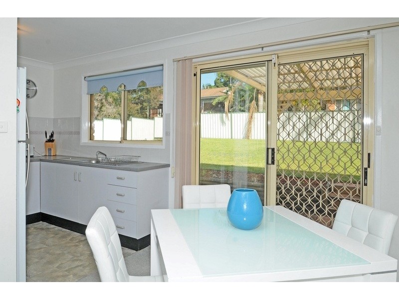 11 Tinobah Place, Maryland NSW 2287