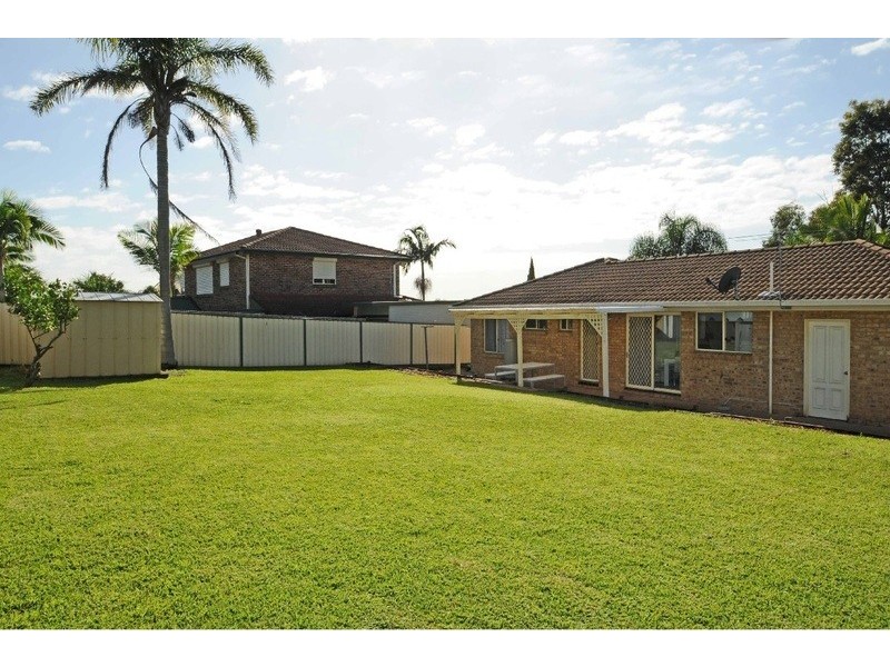 11 Tinobah Place, Maryland NSW 2287
