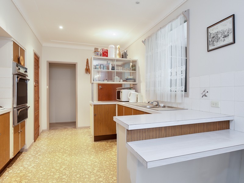 2 Slade Close, Rankin Park NSW 2287