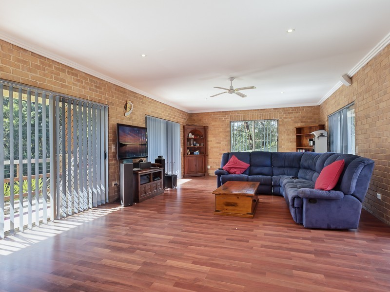 3 Read Place, Teralba NSW 2284