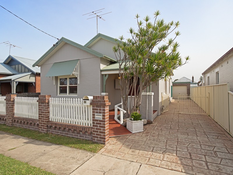 23 Cowper Street, Georgetown NSW 2298