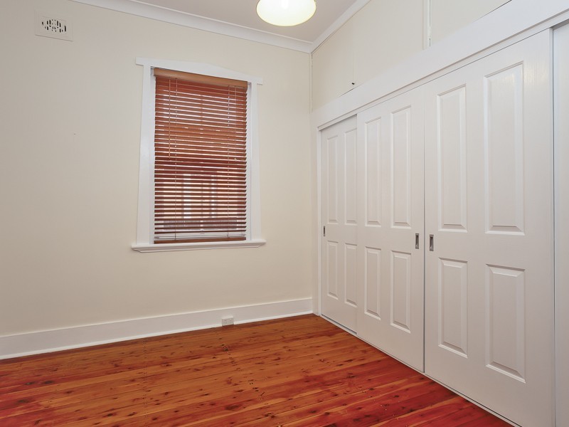 23 Cowper Street, Georgetown NSW 2298