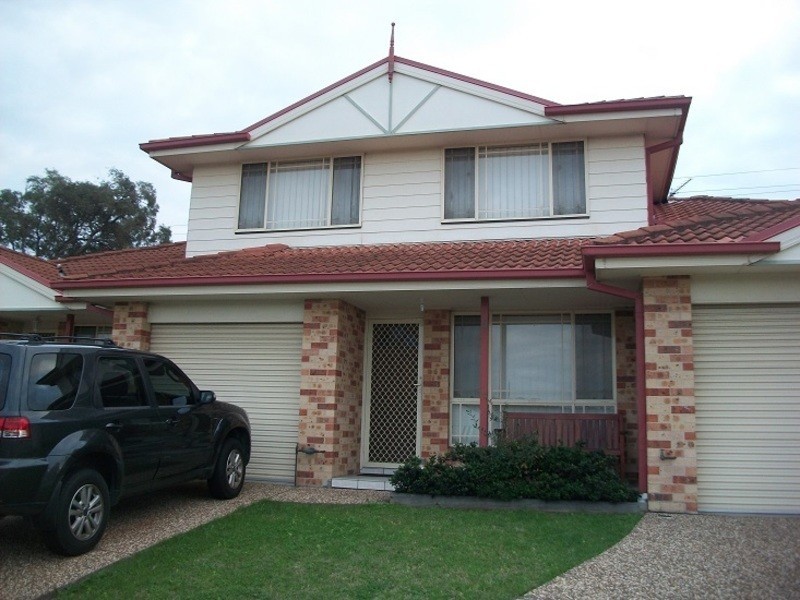 2/2 Bailey Street, Adamstown NSW 2289