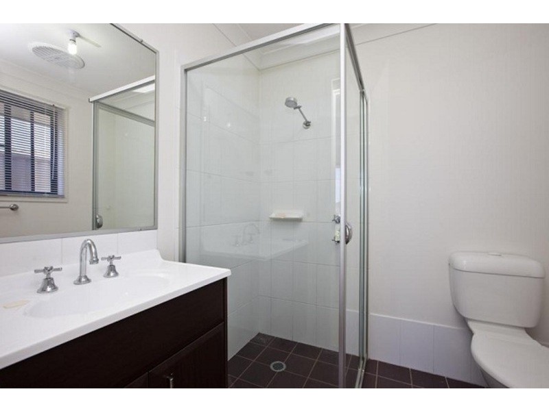 24 Redmond Circuit, Cameron Park NSW 2285