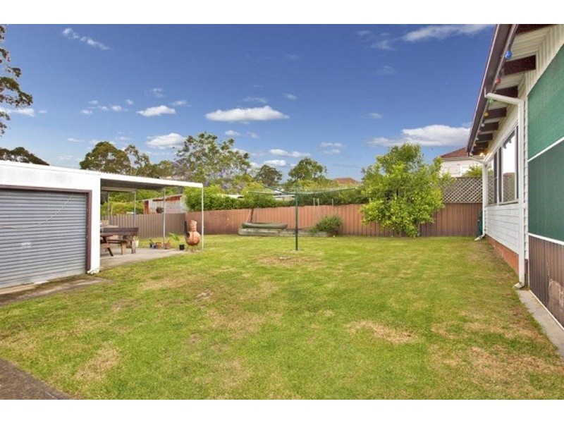 18 Robert Street, Jesmond NSW 2299