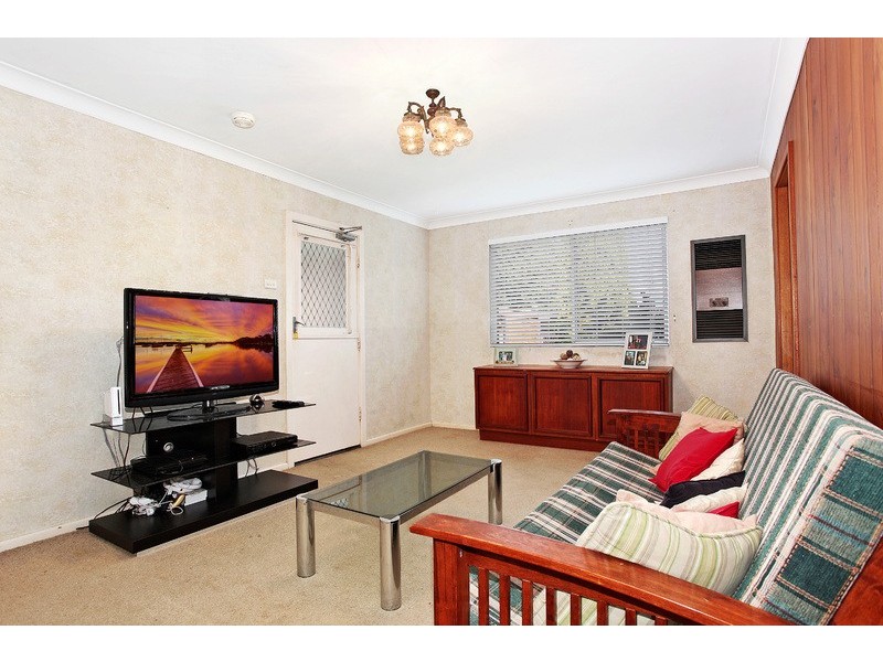 15 Hughes Street, Birmingham Gardens NSW 2287