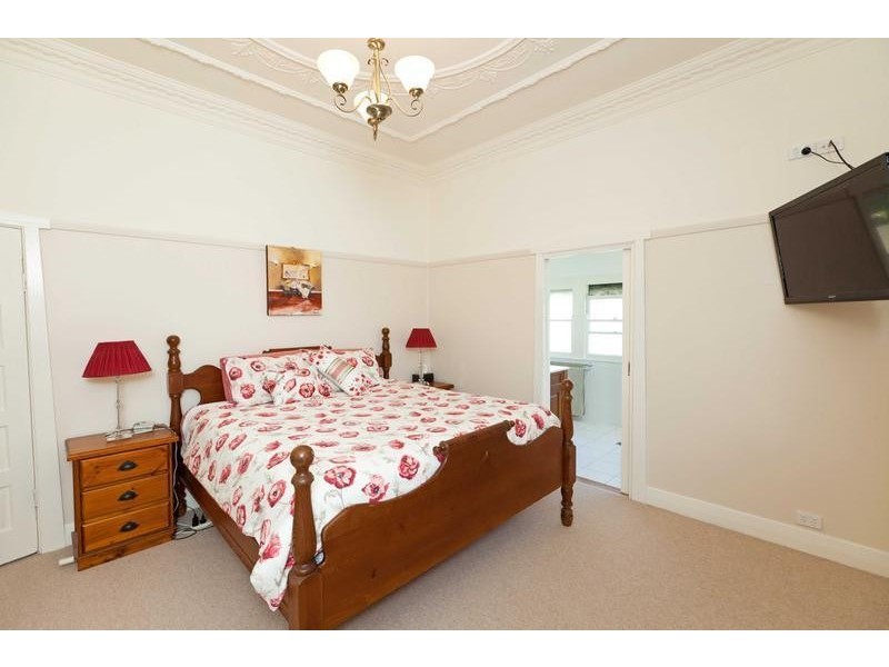 4 Fourth Street, Adamstown NSW 2289