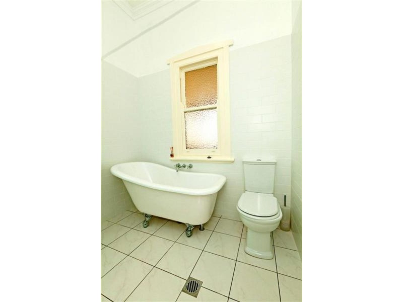 4 Fourth Street, Adamstown NSW 2289