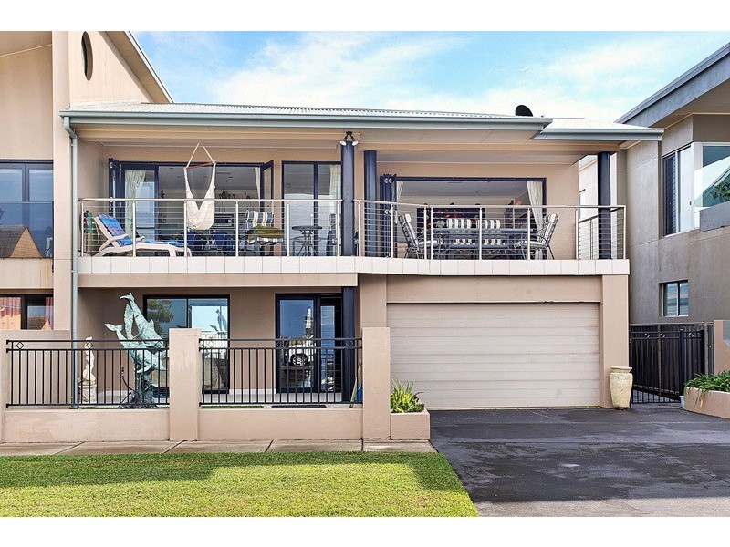 7a  Barrie Crescent, Stockton NSW 2295