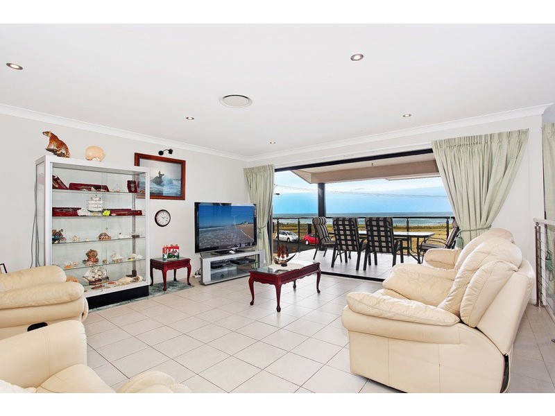 7a  Barrie Crescent, Stockton NSW 2295