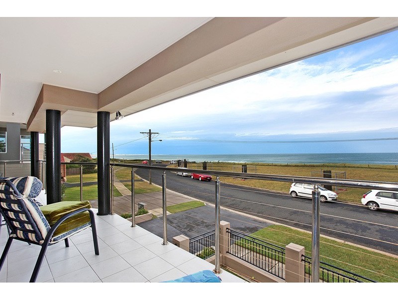 7a  Barrie Crescent, Stockton NSW 2295