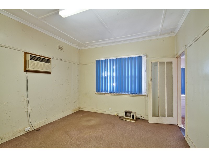 47 Young Rd, Lambton NSW 2299