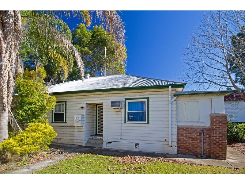 47 Young Rd, Lambton NSW 2299