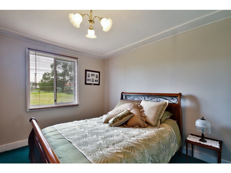 6 Church Street, Minmi NSW 2287