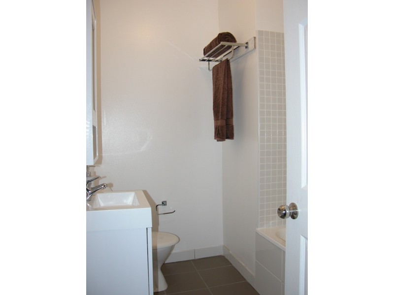 120 Fern Street, Islington NSW 2296