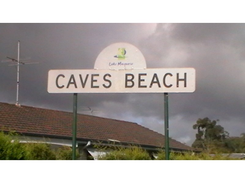 61 Scenic Drive, Caves Beach NSW 2281
