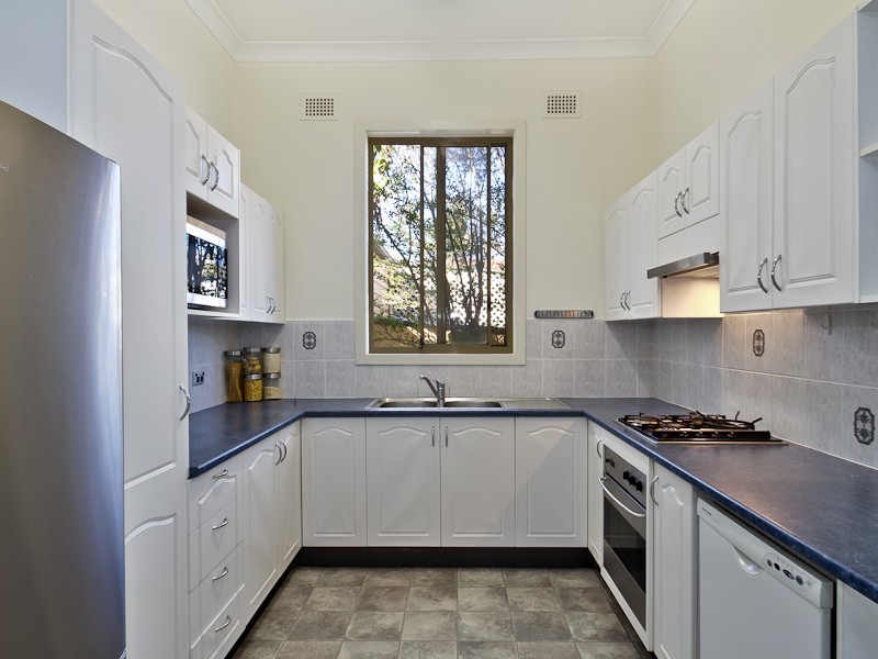 48 Buruda Street, Mayfield West NSW 2304