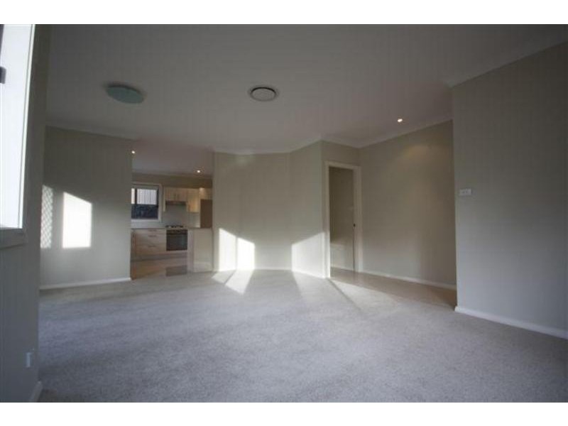 9/14 Progress Drive, Garden Suburb NSW 2289