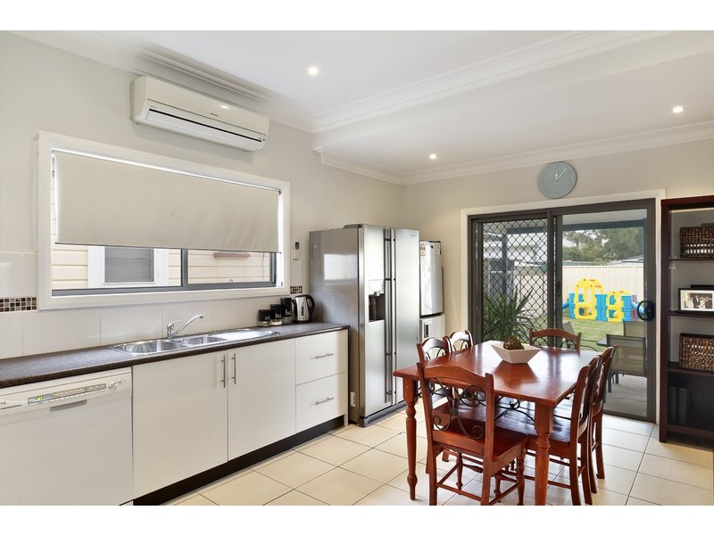 1 Adrian Street, Mayfield West NSW 2304