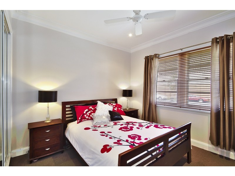 1 Adrian Street, Mayfield West NSW 2304