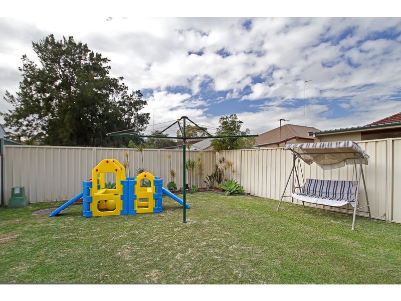 1 Adrian Street, Mayfield West NSW 2304