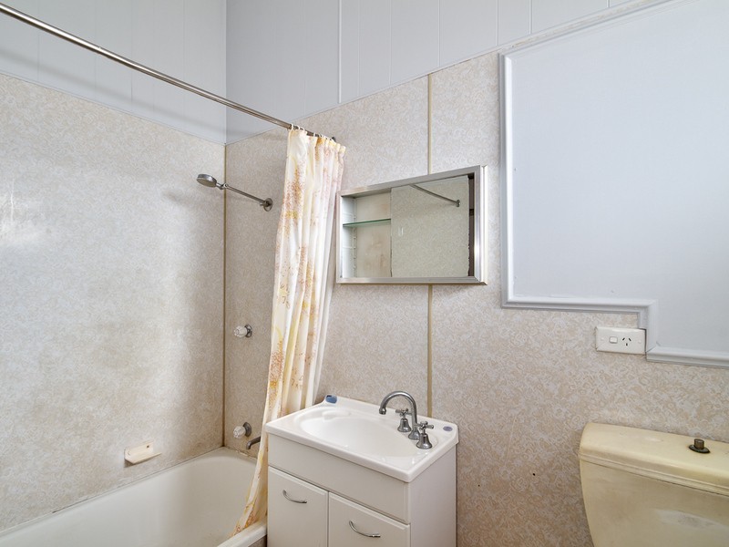 185 Broadmeadow Rd, Broadmeadow NSW 2292