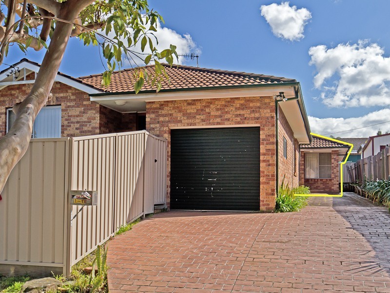 2/40 Woodstock Street, Mayfield NSW 2304