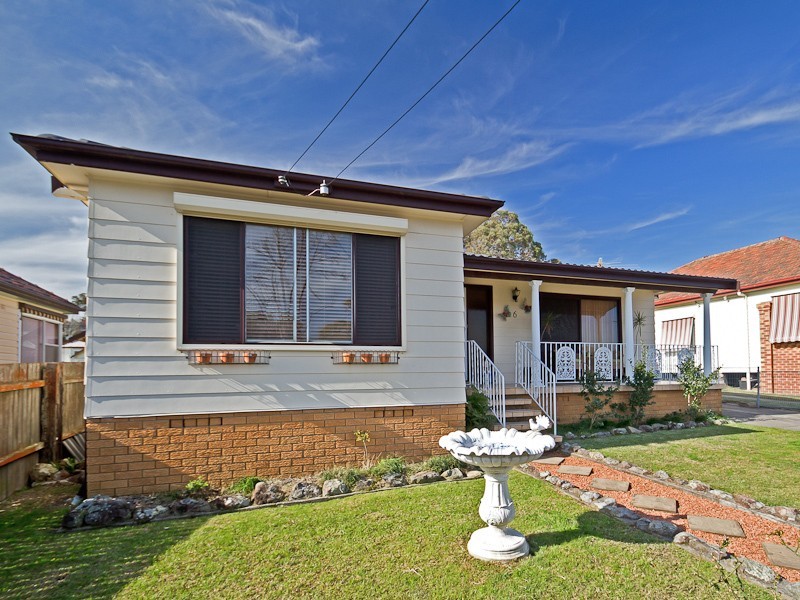 6 Hughes Street, Birmingham Gardens NSW 2287