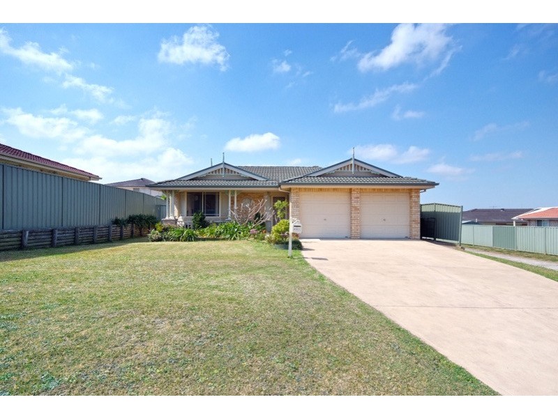 34 Royal Oak Place, Thornton NSW 2322