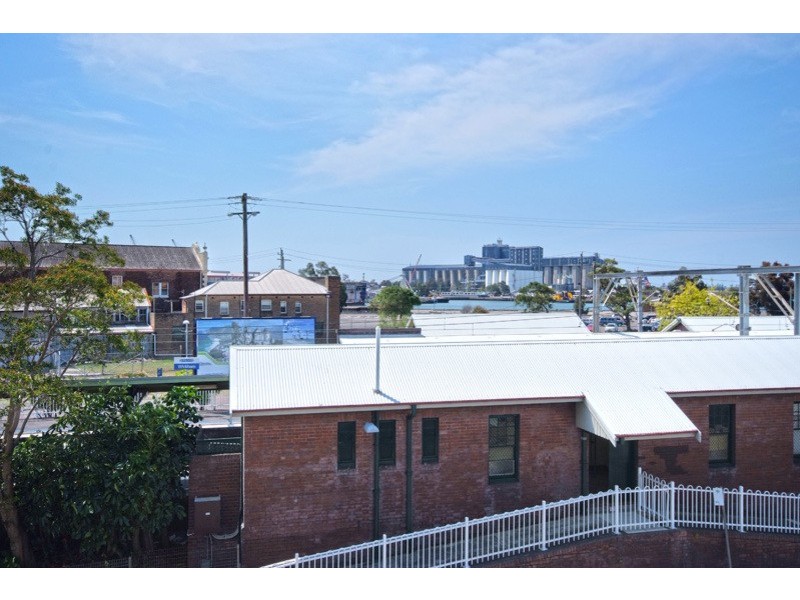 17 to 19 Beresford Street, Newcastle West NSW 2302