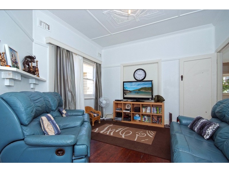 60 Station Street, Waratah NSW 2298