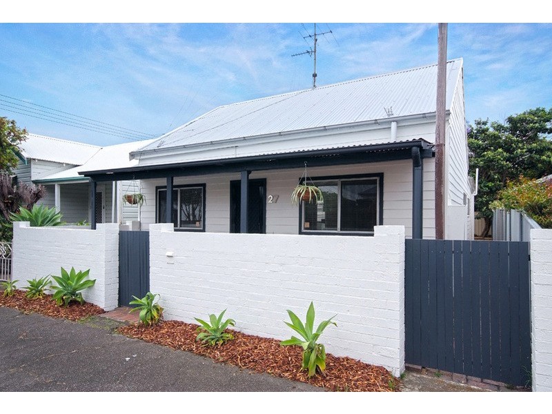27 Dent Street, Islington NSW 2296