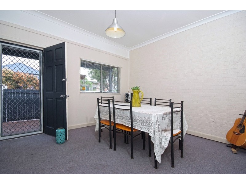 27 Dent Street, Islington NSW 2296