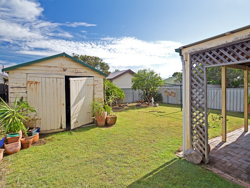Mayfield NSW 2304