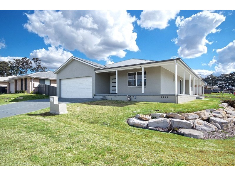 20 Johnson Drive, East Maitland NSW 2323