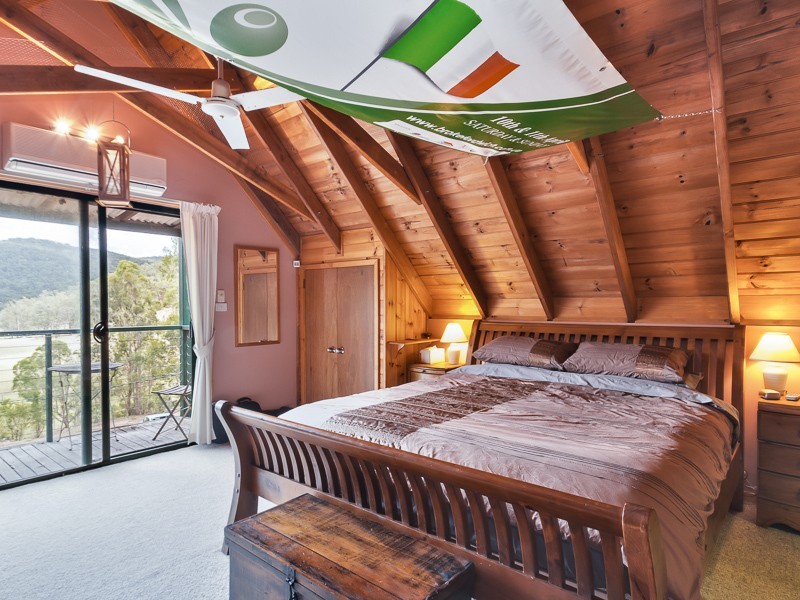 1652  Wollombi Road, Cedar Creek NSW 2325