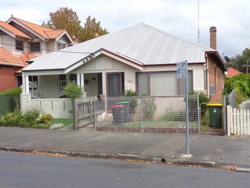 132 Bruce Street, Cooks Hill NSW 2300