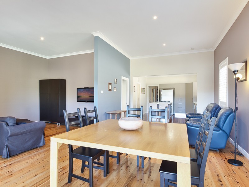 4 Smart Street, Waratah NSW 2298