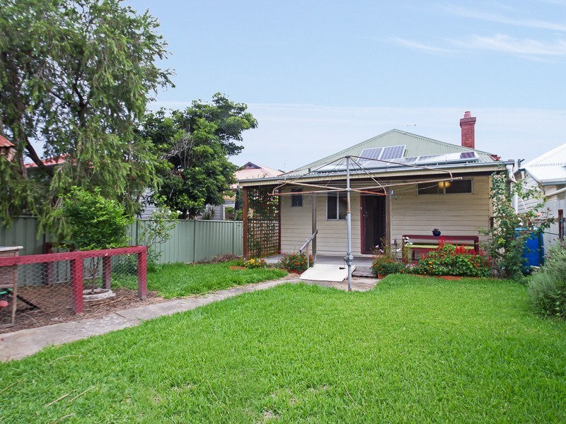 10 Newcastle Street, Mayfield NSW 2304