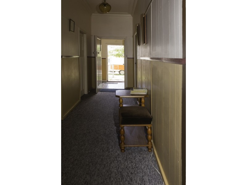 2 Werribi Street, Mayfield West NSW 2304