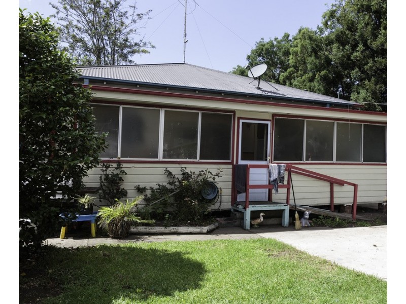 2 Werribi Street, Mayfield West NSW 2304