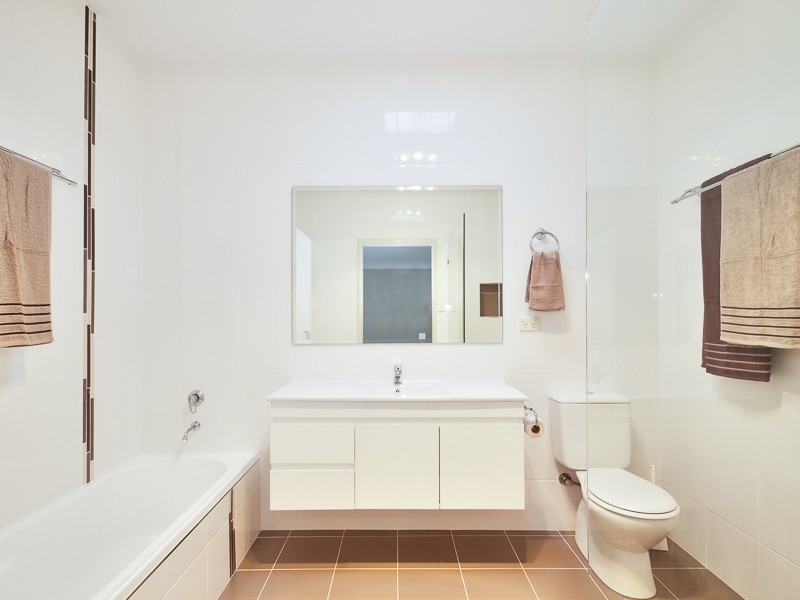 2/13 Floribunda Close, Warabrook NSW 2304