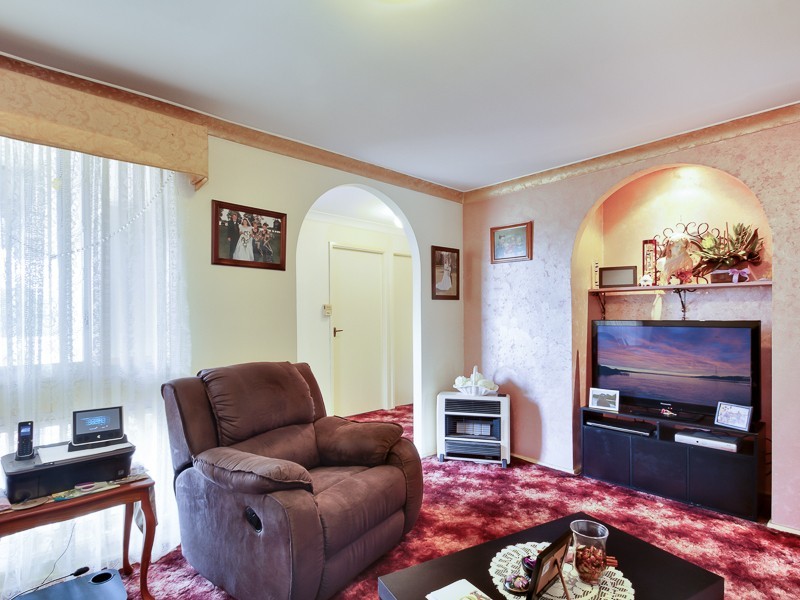 20 Berwick Crescent, Maryland NSW 2287