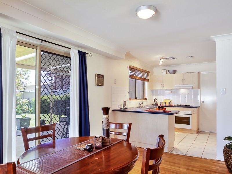 7 Libertas Rd, Cameron Park NSW 2285