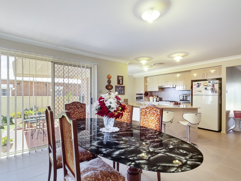 98 Woodstock Street, Mayfield NSW 2304