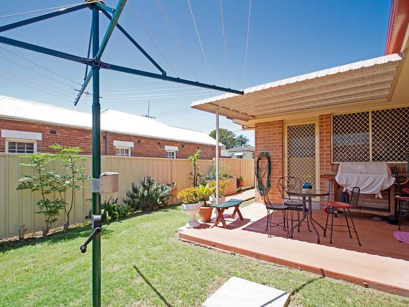 98 Woodstock Street, Mayfield NSW 2304