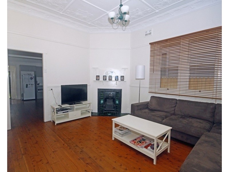 18 Sheddon Street, Islington NSW 2296