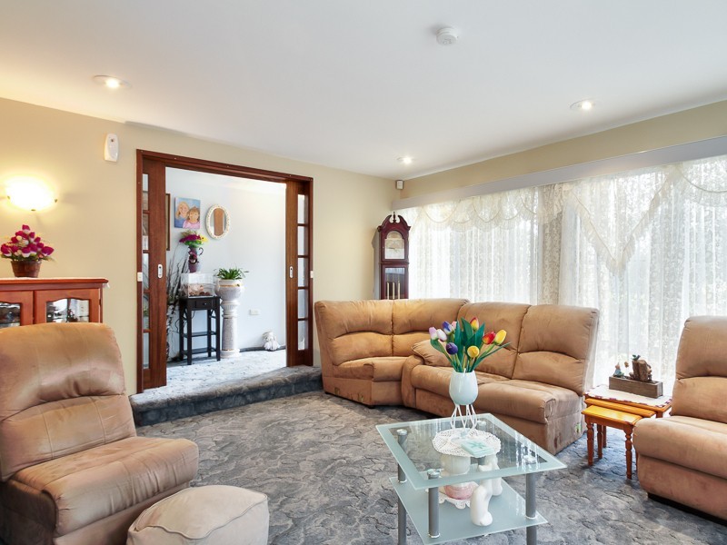 317 McCaffrey Drive, Rankin Park NSW 2287