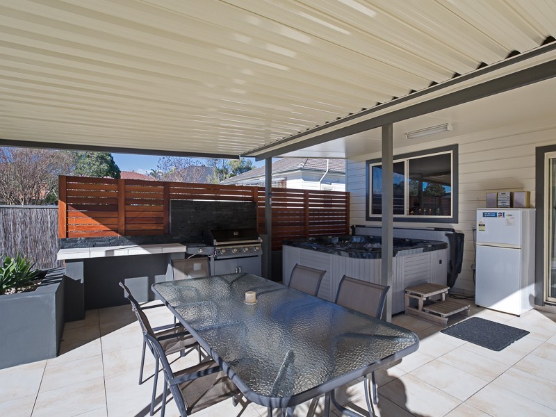 8 Jefferson Street, Adamstown NSW 2289